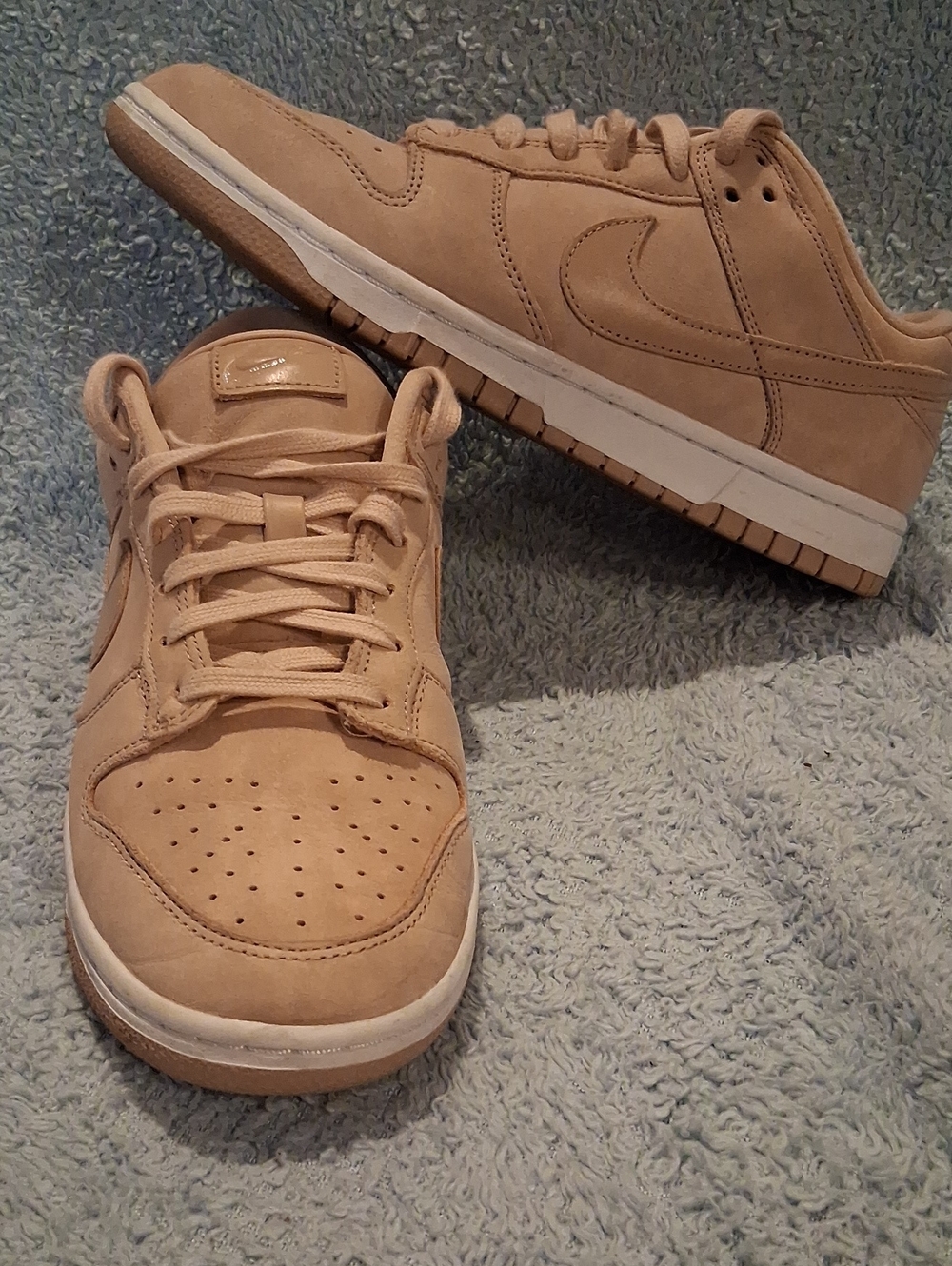 Nike Men’s Low-Top Sneakers - Tan
